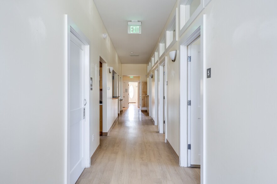 More Photos Of 204 Main St, Orleans Medical For Sale