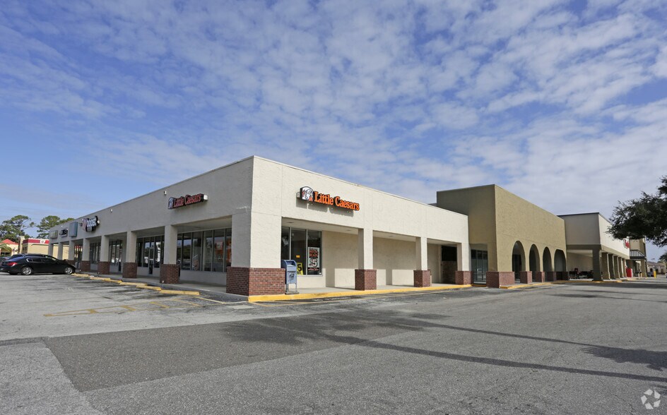 More Photos Of 1702-1782 S 8th St, Fernandina Beach Storefront For Lease