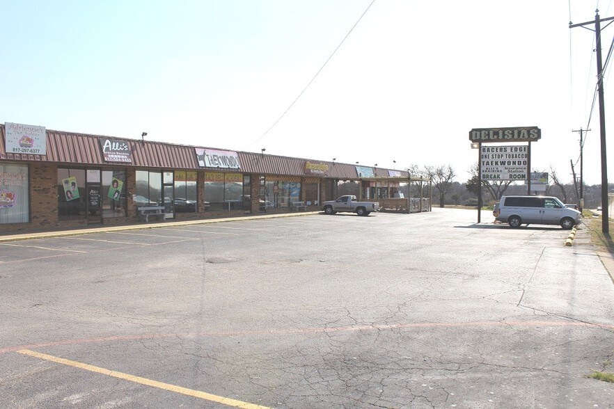 Primary Photo Of 800 N Crowley Rd, Crowley Storefront For Sale