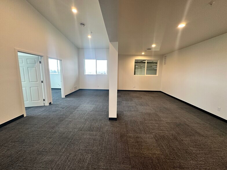 More Photos Of 5410 Knox Ave, Billings Warehouse For Lease