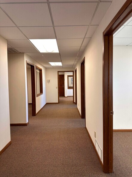 More Photos Of 6314 Odana Rd, Madison Office For Lease