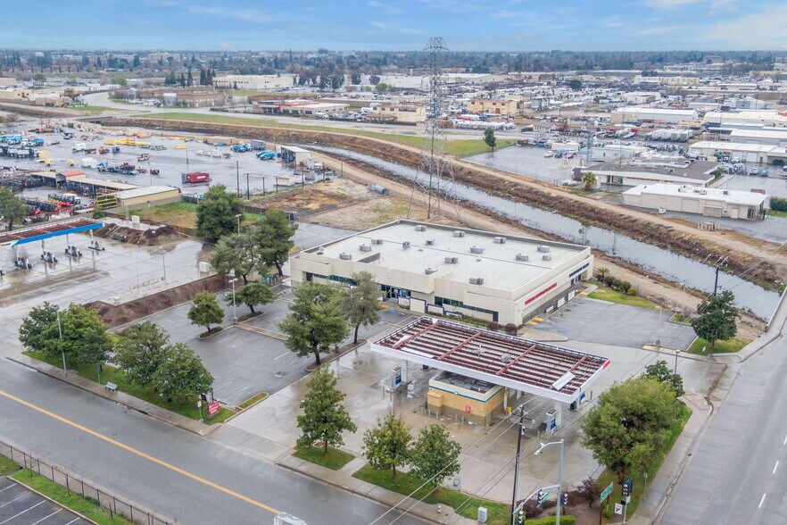 More Photos Of 4200 Buck Owens Blvd, Bakersfield Medical For Sale