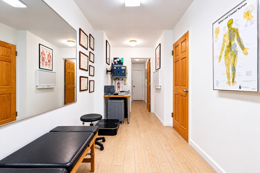 More Photos Of 235 E 49th St, New York Apartments For Sale