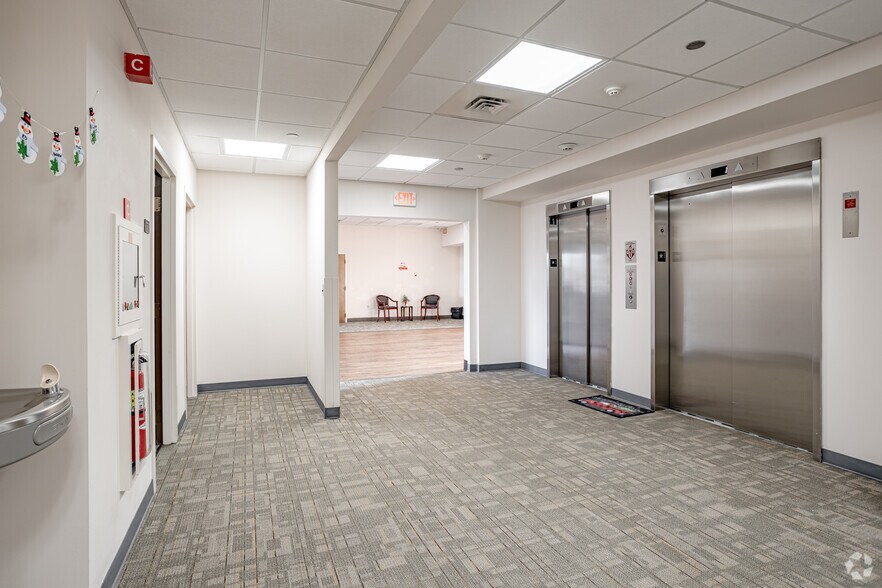 More Photos Of 500 Scarborough Dr, Egg Harbor Township Unknown For Lease