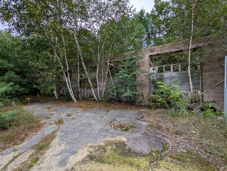 More Photos Of Lot 21-23 Holman St, Baldwinville Warehouse For Sale