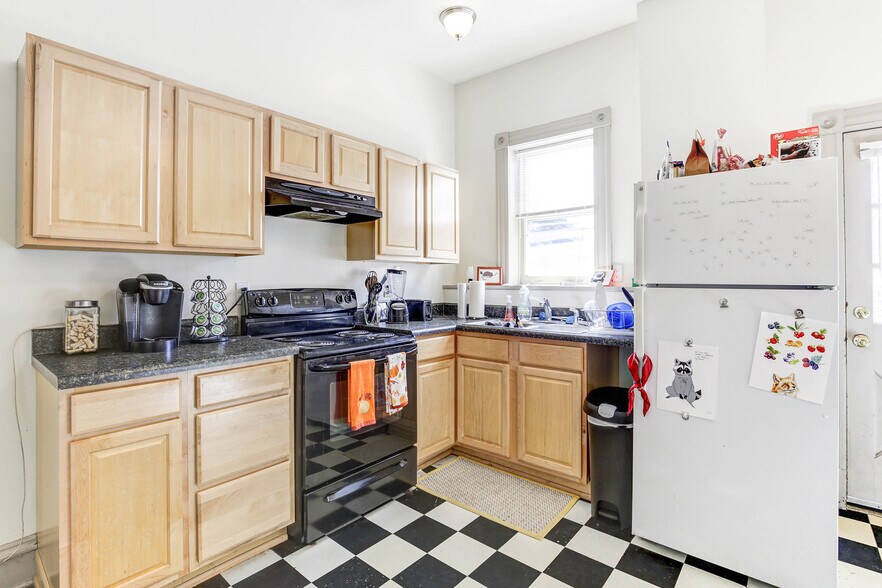 More Photos Of 1623 W Grace St, Richmond Apartments For Sale