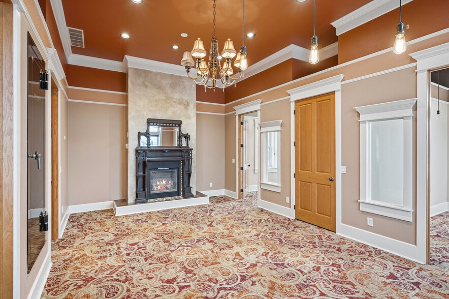 More Photos Of 101 S Big Horn Ave, Moorcroft Flex For Sale