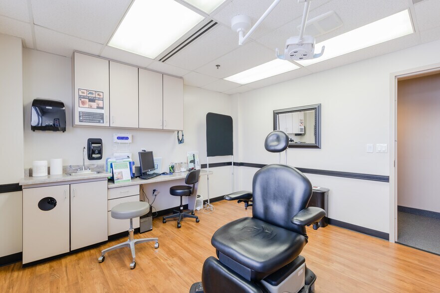 More Photos Of 3725 W 4100 S, Salt Lake City Medical For Lease