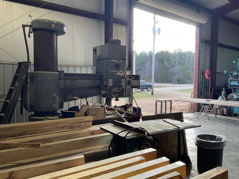 More Photos Of 1421 Highway 125 S, Amory Service For Sale