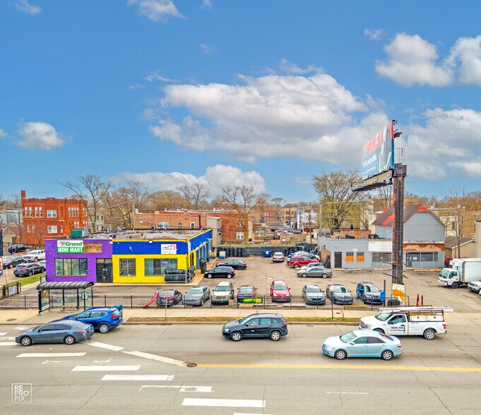 More Photos Of 3637 W Division St, Chicago Storefront For Sale