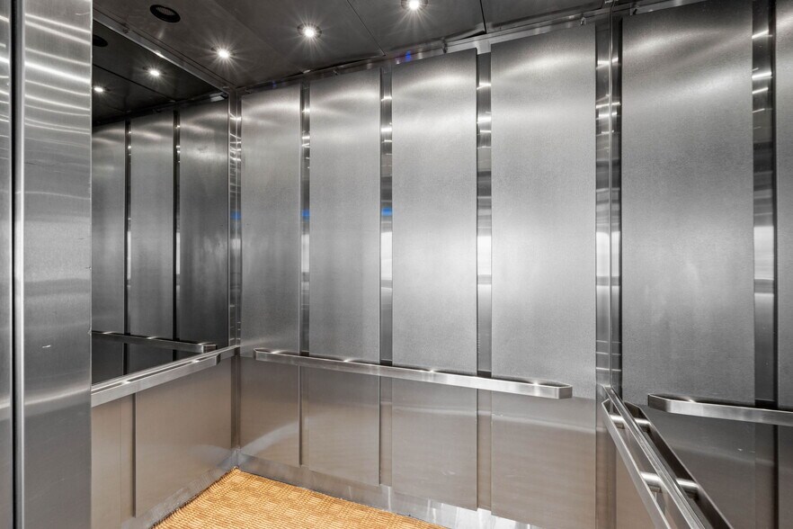 More Photos Of 41-45 Rideau St, Ottawa Office For Lease