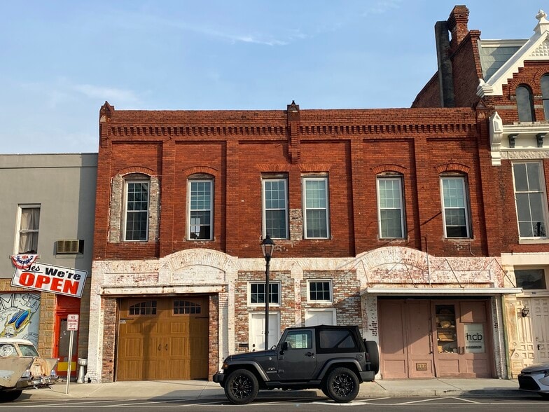 More Photos Of 220-222 6th St, Augusta Storefront Retail Residential For Sale