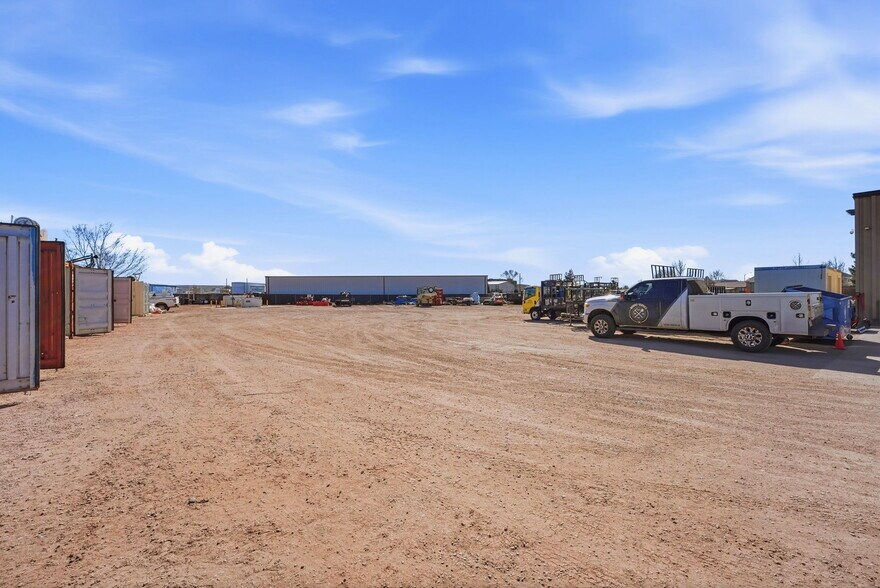 More Photos Of 1925 Aeroplaza Dr, Colorado Springs Warehouse For Lease