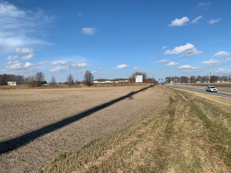 More Photos Of 1 & 2 BOOMBAH Blvd, Yorkville Land For Sale
