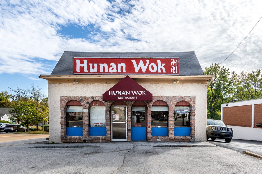 More Photos Of 2428 S Brentwood Blvd, Saint Louis Restaurant For Sale