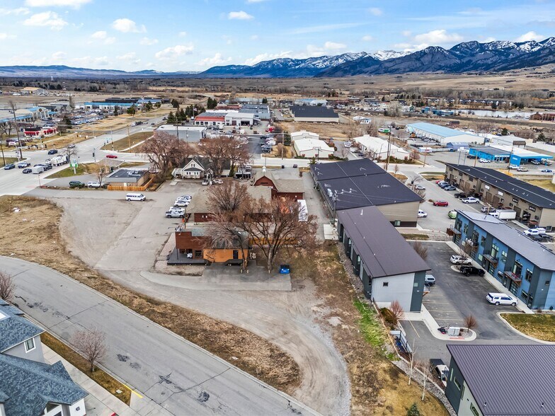 More Photos Of 623 Nikles Dr, Bozeman Storefront Retail Office For Sale