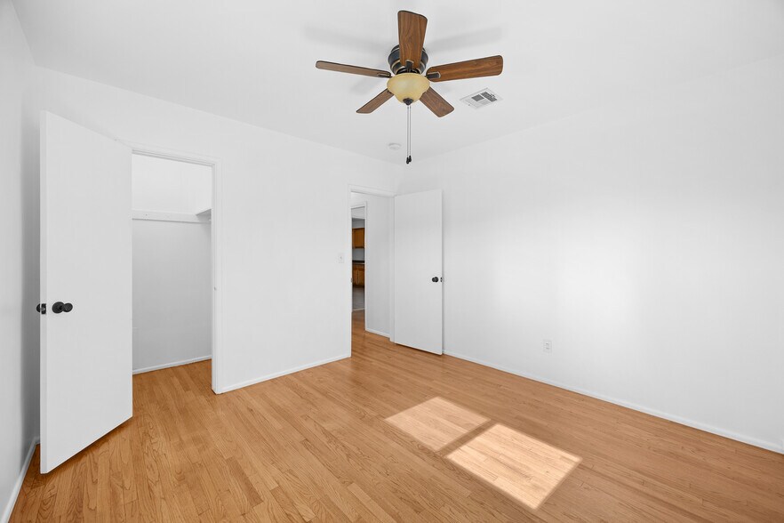 More Photos Of 6011 Pine Crest Dr, Los Angeles Multifamily For Sale