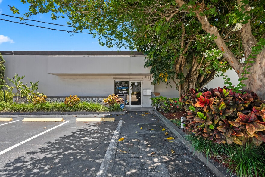 More Photos Of 950 SW 12th Ave, Pompano Beach Manufacturing For Sale