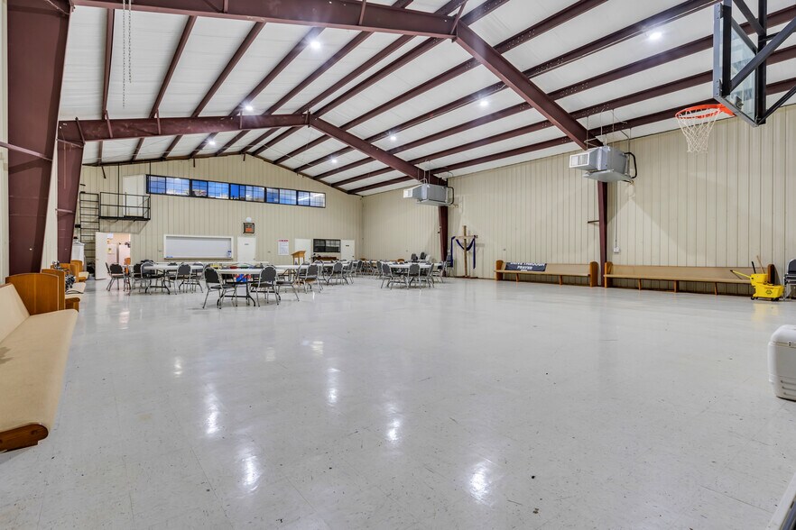 More Photos Of 727 4th St, Healdton Religious Facility For Sale