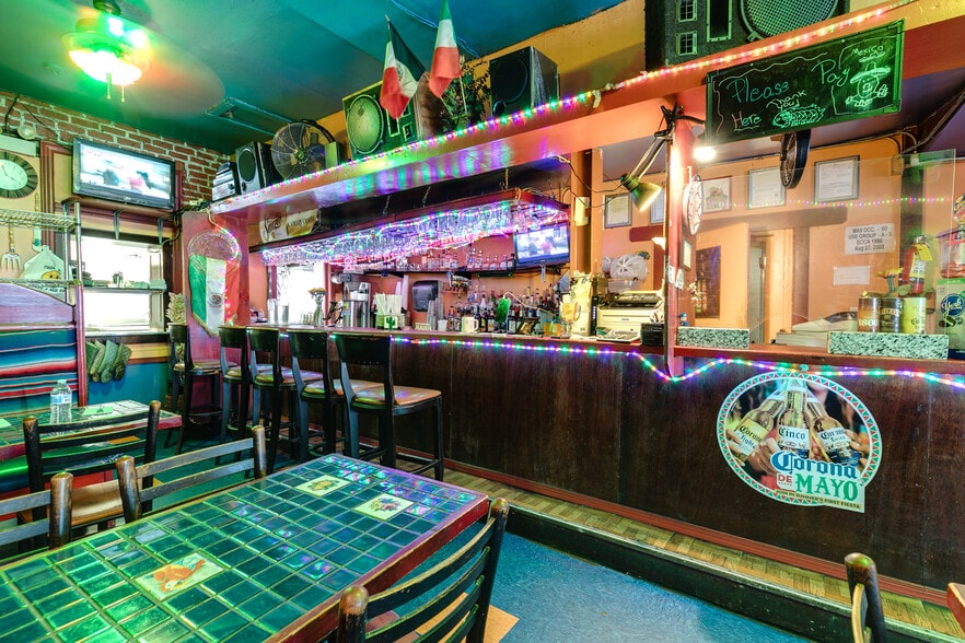 More Photos Of 19 N 18th St, Richmond Storefront Retail Residential For Sale