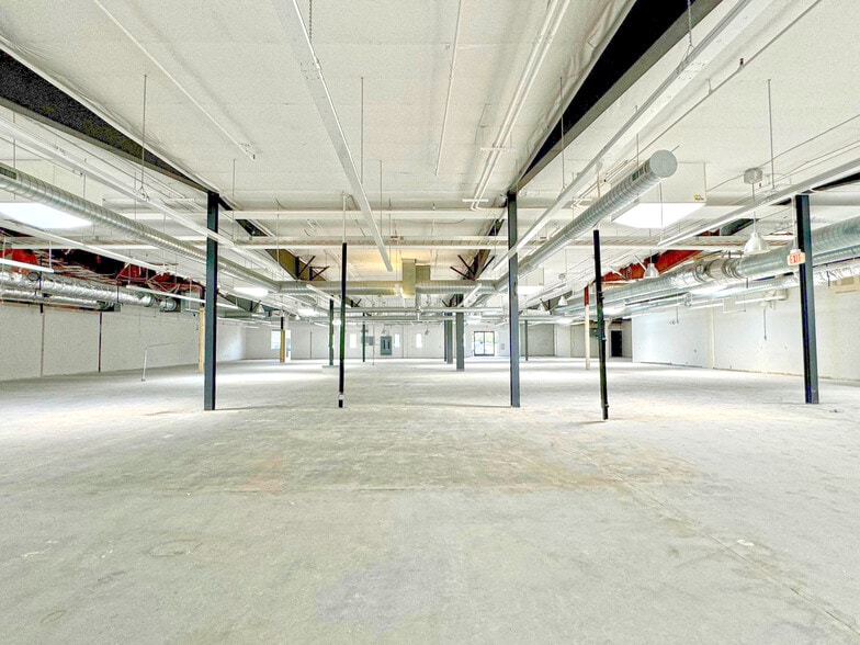 More Photos Of 6300-6370 Hollister Ave, Goleta Research And Development For Lease