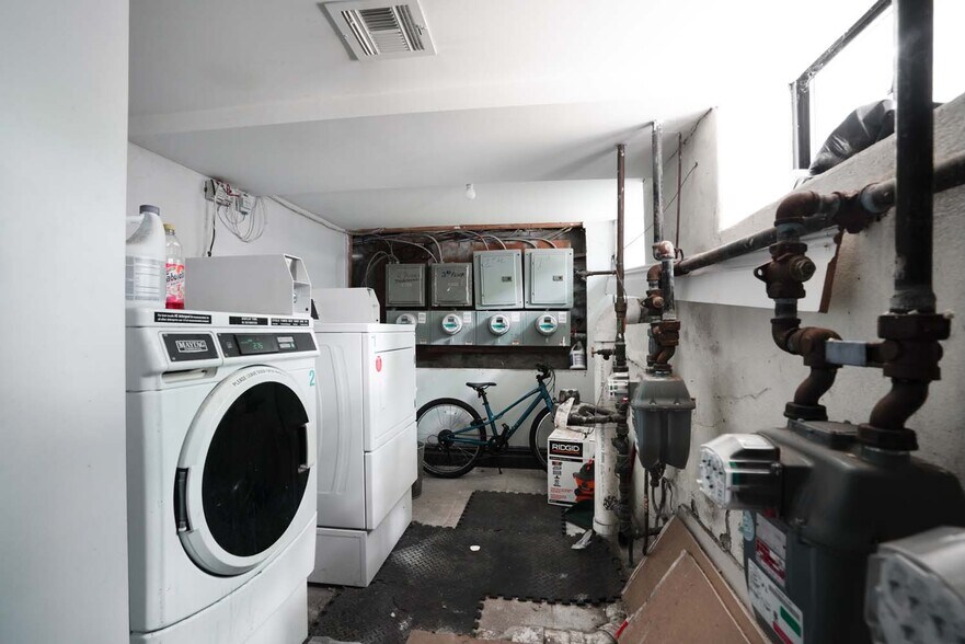 More Photos Of 1100 Jefferson Ave, Brooklyn Multifamily For Sale