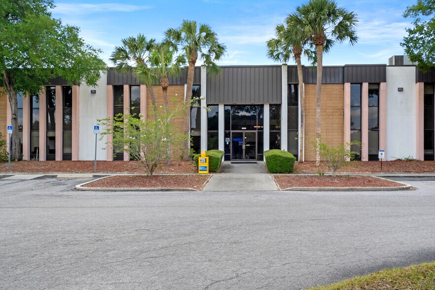Primary Photo Of 1624 N Meadowcrest Blvd, Crystal River Manufacturing For Lease