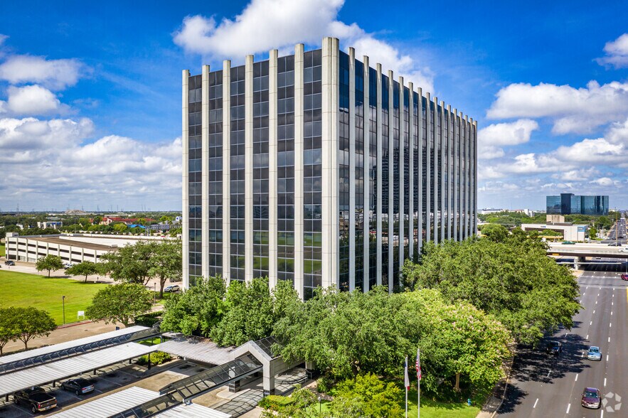 More Photos Of 10205 Westheimer Rd, Houston Office For Lease