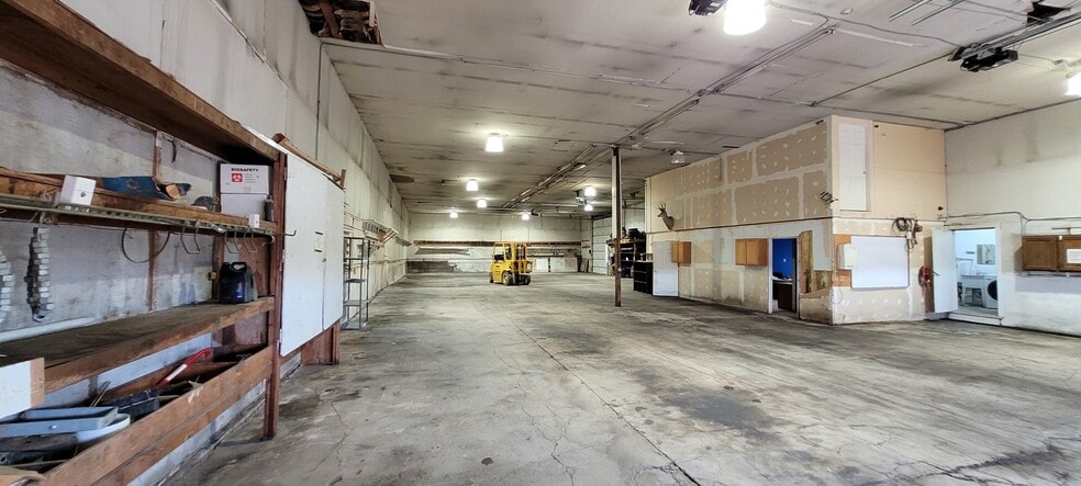 More Photos Of 3105 Vaughn Rd, Great Falls Industrial For Sale