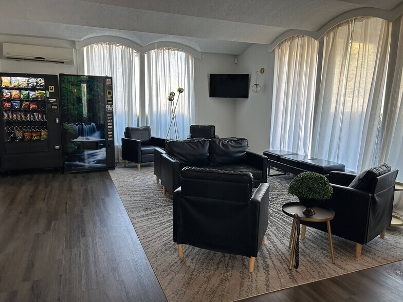 More Photos Of 1019 Astor Ave, Forest Park Medical For Sale