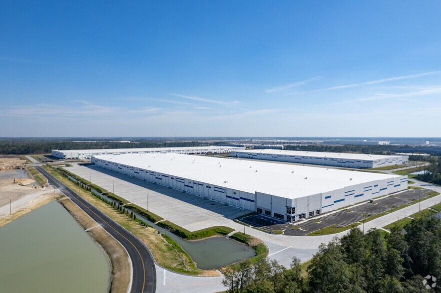 More Photos Of 54 Logistics Dr, Black Creek Unknown For Lease