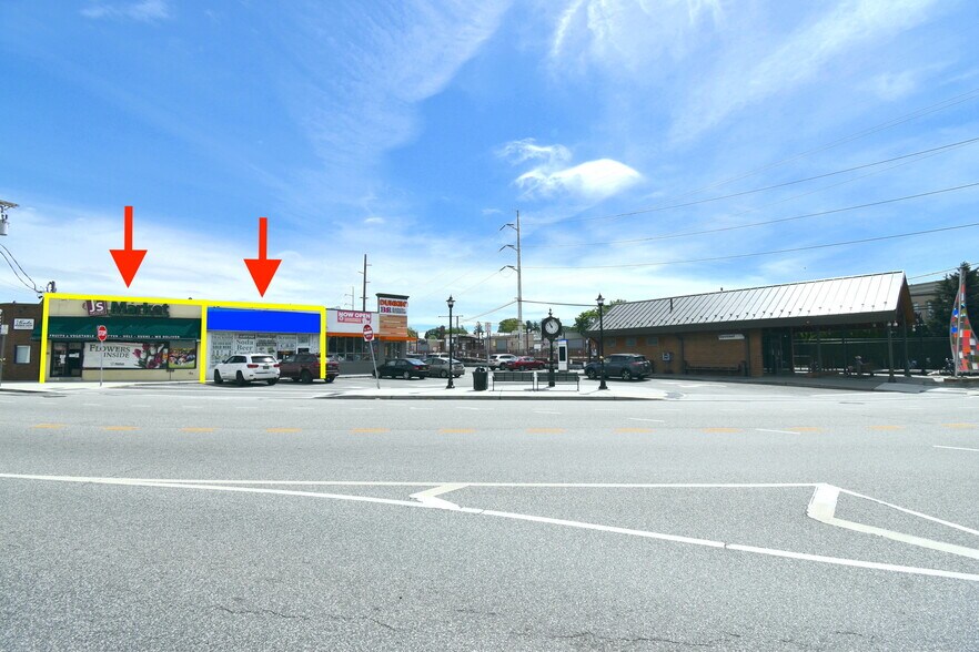 More Photos Of 55-59 Jackson Ave, Syosset Storefront For Lease