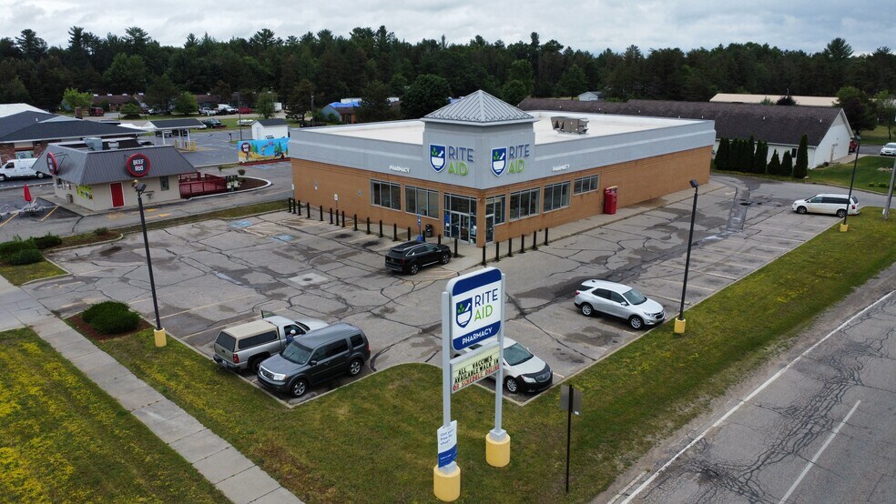 More Photos Of 2010 N Saint Helen Rd, Saint Helen Drugstore For Lease