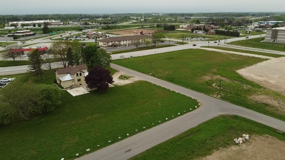 More Photos Of 4305 N 40th St, Sheboygan Land For Lease