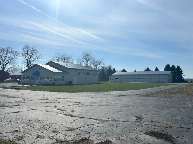 More Photos Of 15096 Us Highway 131 S, Schoolcraft Auto Dealership For Lease