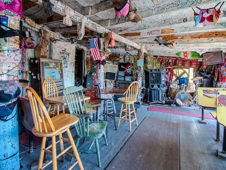 More Photos Of 1761 Beckett Way & US Highway 19, Tarpon Springs Bar For Sale