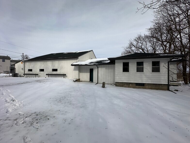More Photos Of 5900 E Seneca Tpke, Jamesville Freestanding For Sale
