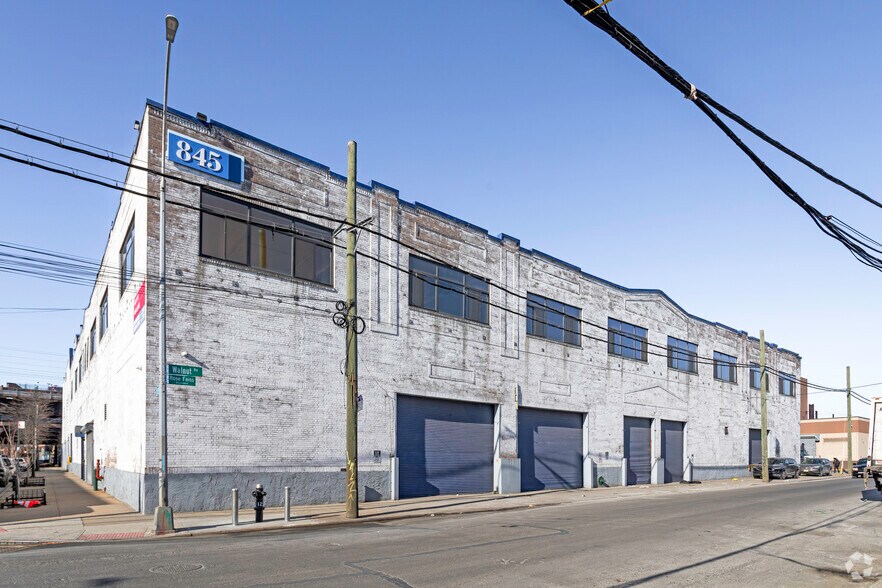 Primary Photo Of 845 E 136th St, Bronx Warehouse For Sale