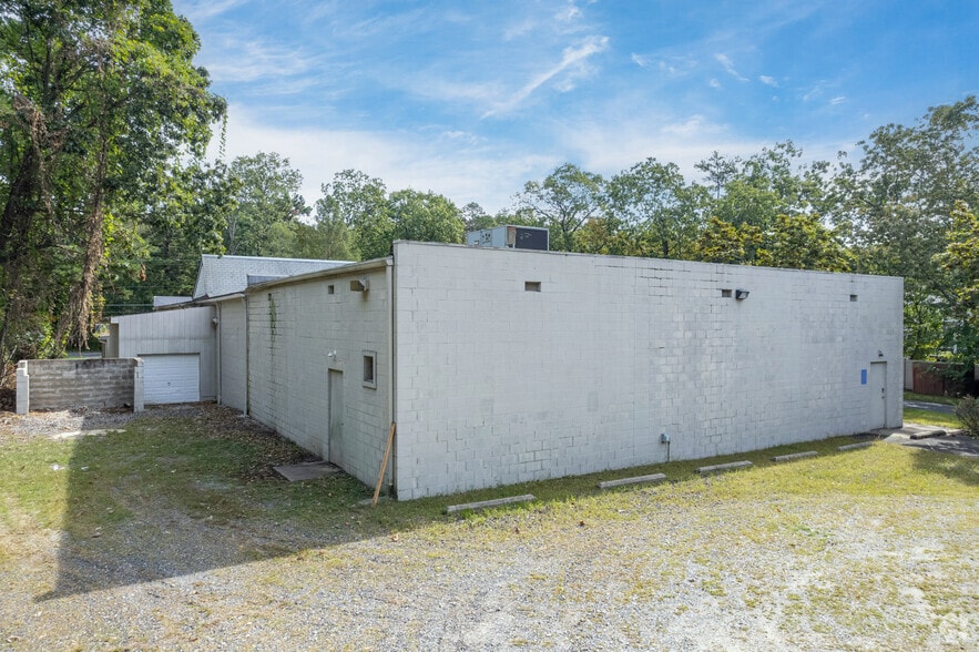 More Photos Of 579 3rd St, Atco Warehouse For Lease