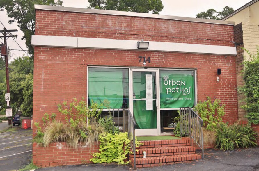 More Photos Of 714 W Peace St, Raleigh Freestanding For Lease