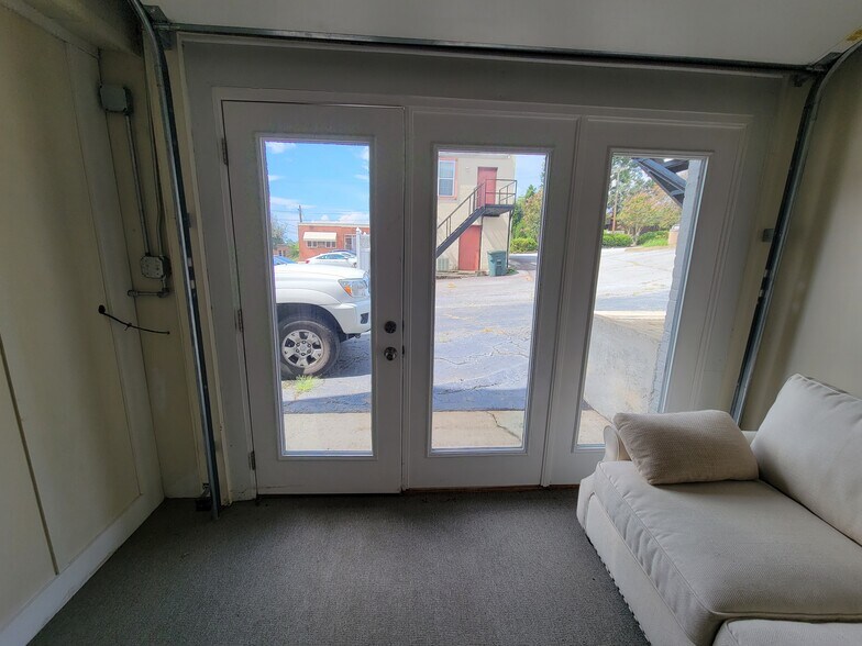 More Photos Of 215 Church St, Lenoir Office For Sale