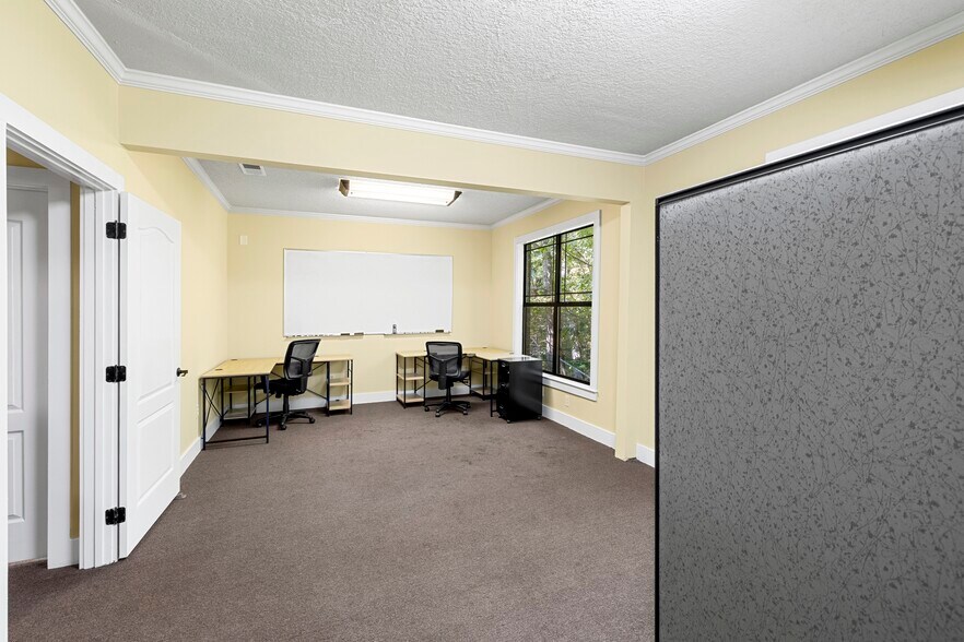 More Photos Of 5991 Parkway North Blvd, Cumming Office For Lease