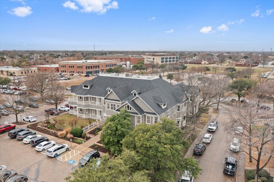 More Photos Of 6800 Heritage Pky, Rockwall Medical For Lease