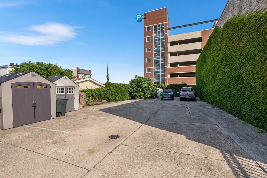 More Photos Of 2243 Arctic Ave, Atlantic City Storefront Retail Residential For Sale