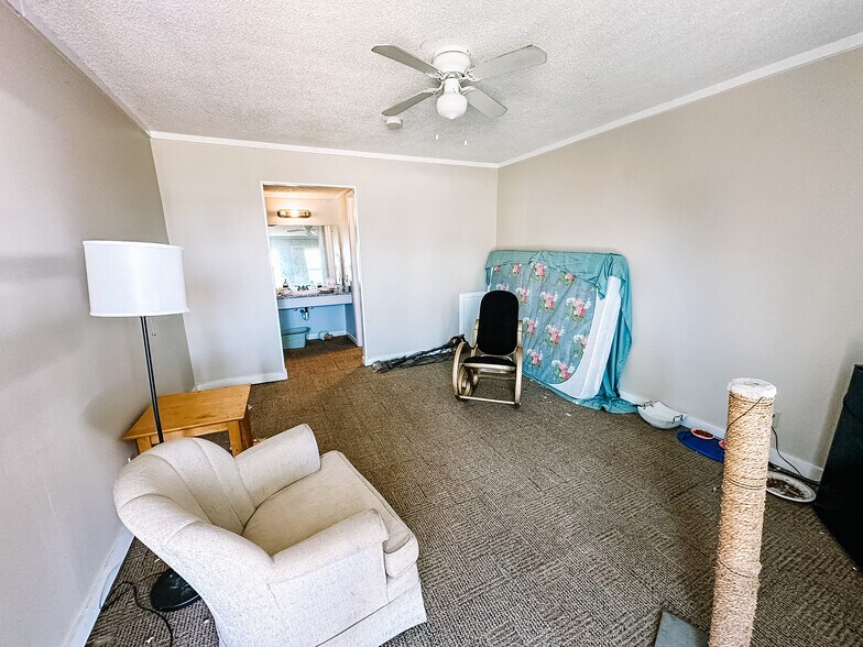 More Photos Of 1010 N Eufaula Ave, Eufaula Hotel For Sale