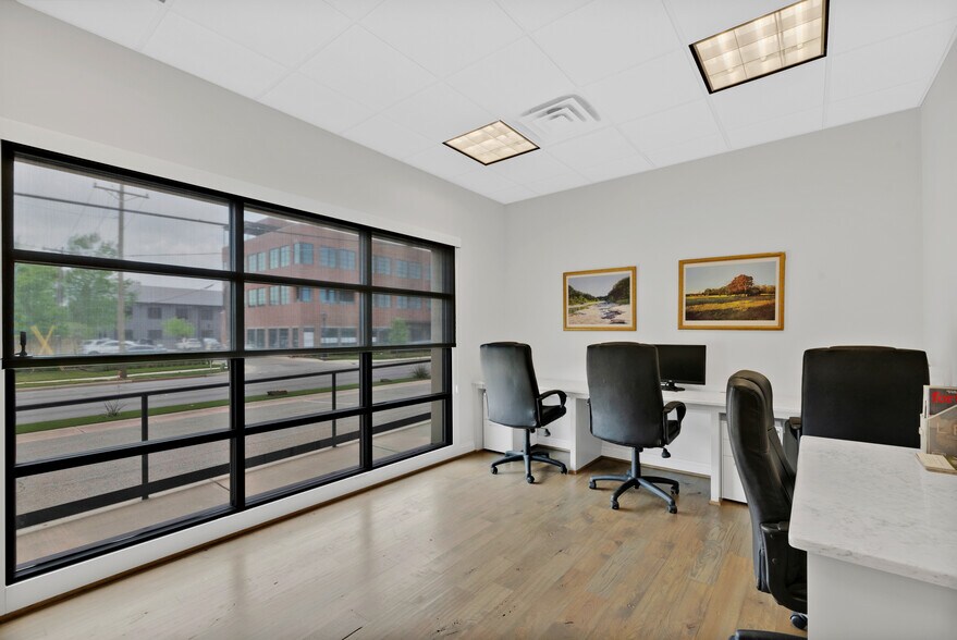 More Photos Of 4838 White Settlement Rd, Fort Worth Loft Creative Space For Lease