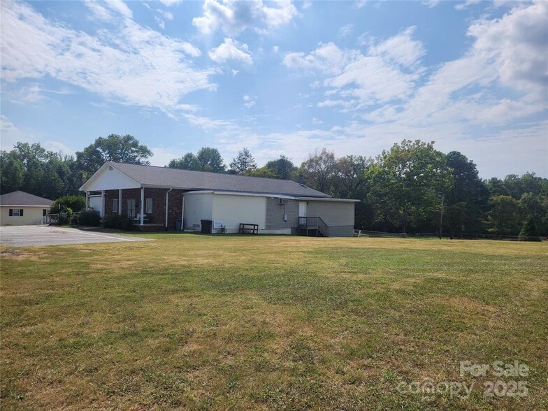 More Photos Of 4515 Beaty Rd, Gastonia Loft Creative Space For Sale