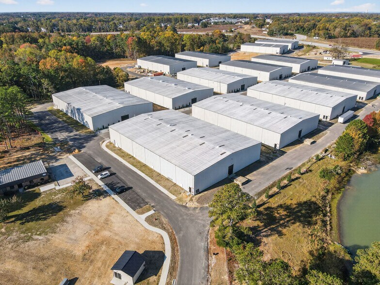 More Photos Of 1001 Bridge St, Fuquay Varina Unknown For Lease