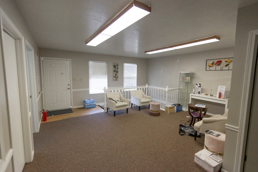 More Photos Of 1097-1105 S Orem Way, Orem Office For Lease
