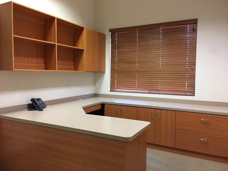 More Photos Of 2575 Montessouri St, Las Vegas Loft Creative Space For Lease